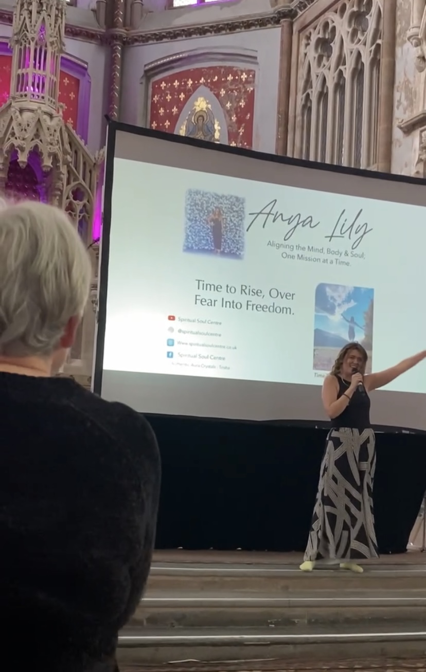 Anya Live Event